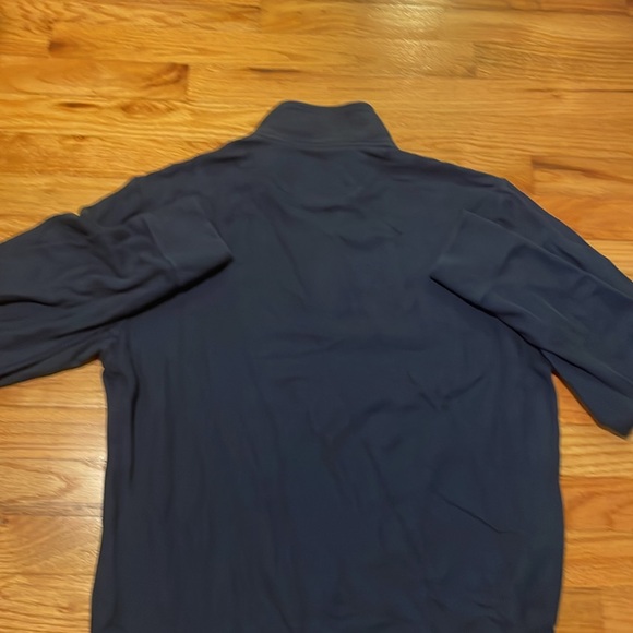 Vineyard Vines Quarter Zip - Picture 4 of 4
